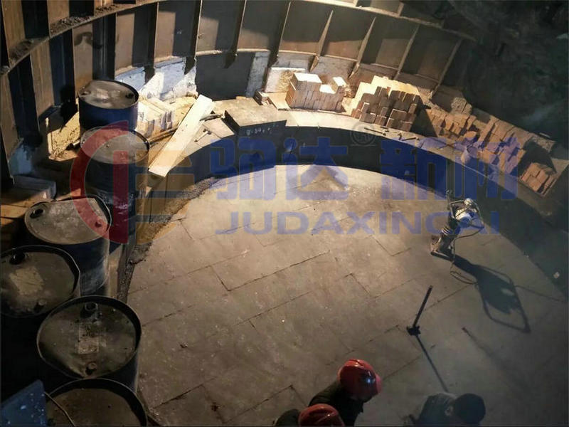 硅鐵爐耐火材料施工